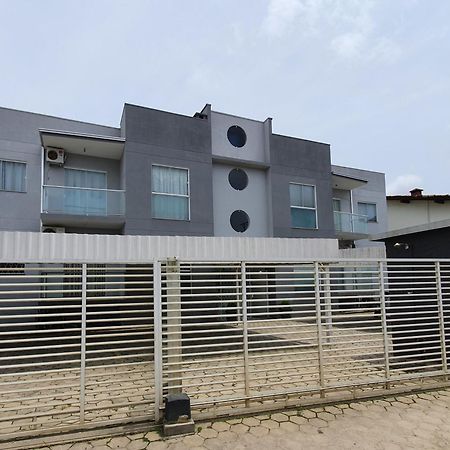 Apto Solar Da Praia Piçarras Exteriör bild